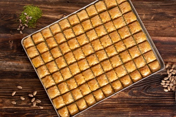 Zenka-Fıstıklı-baklava-tepsi-2