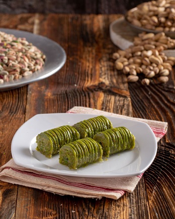 Zenka-Fıstıklı-dolama-porsiyon